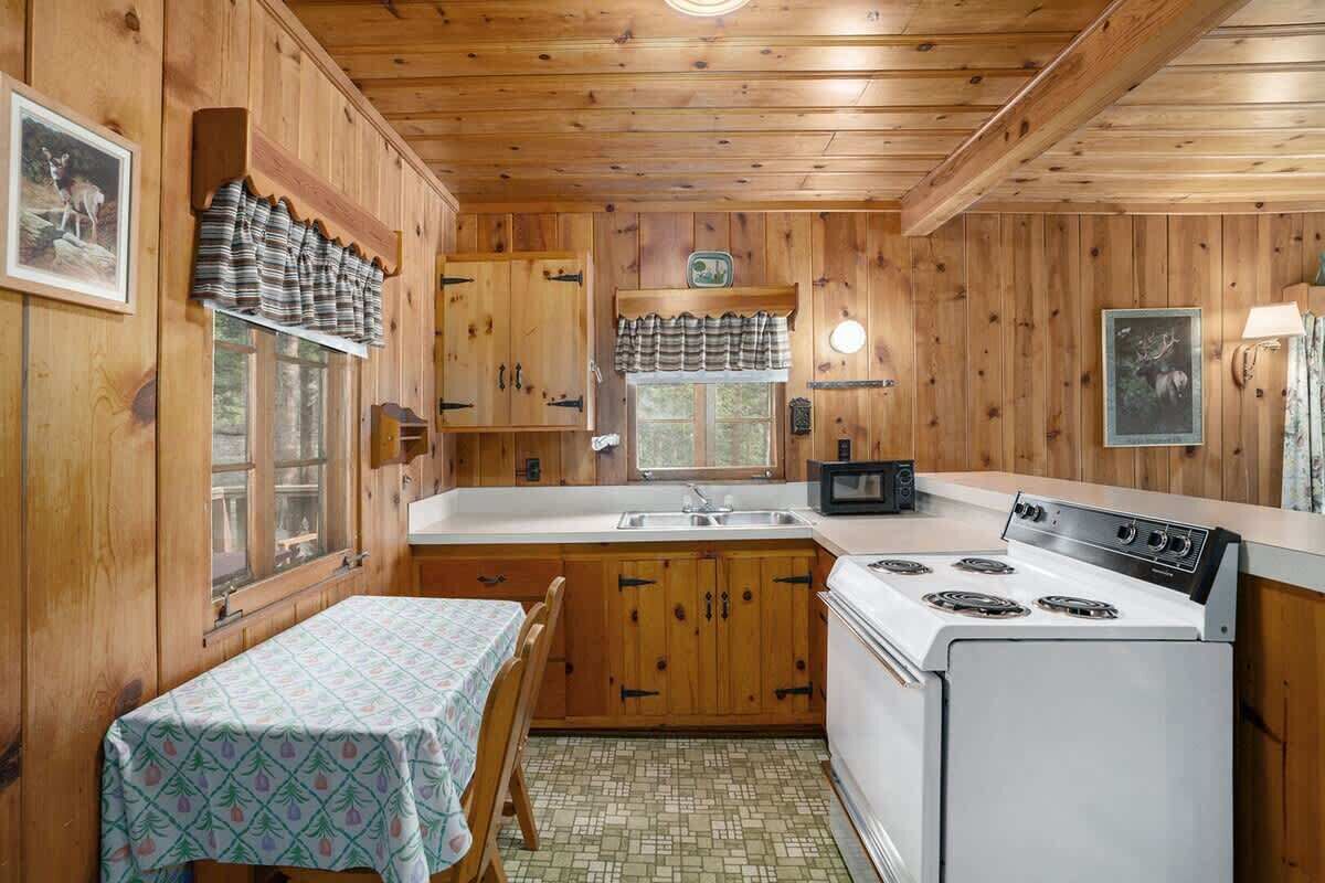 雪櫃、微波爐、焗爐、爐具