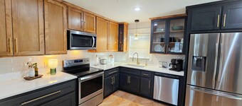 The BlueStone, Charming 3-bedroom house in delightful Central Abilene