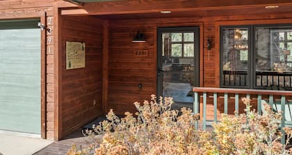 Estes Escape by Estes Park Homes