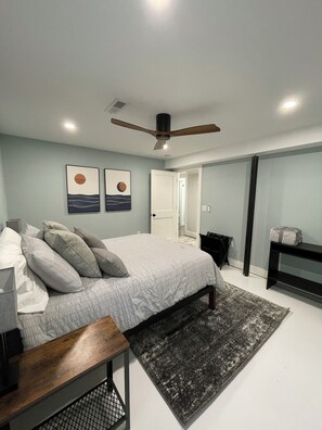 2 chambres, fer et planche à repasser, Wi-Fi gratuit, draps fournis