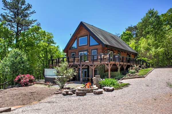 Welcome to Laughing Logs!