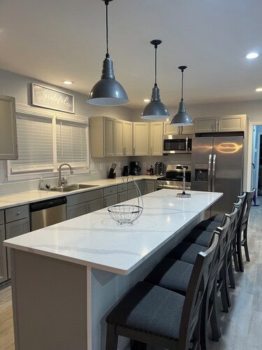 Beach Coastal Bliss New 3-bedroom/2-baths sleeping 10 cottage by the beach!