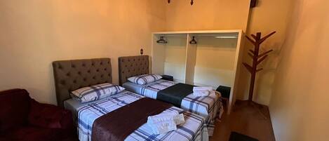2 habitaciones, escritorio, wifi gratis y ropa de cama