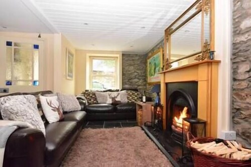 Central Dingle Townhouse