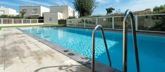 Villa Valras-Plage, garden, pool
