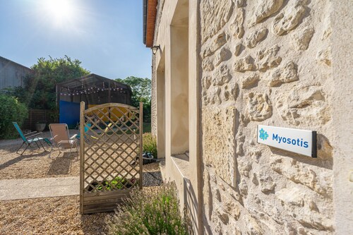 Holiday Home 'Myosotis' with Shared Pool, Private Terrace and Wi-Fi