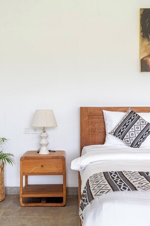 1 bedroom, desk, WiFi, bed sheets - Bali Alam Villa (Tembuku, Bangli,)