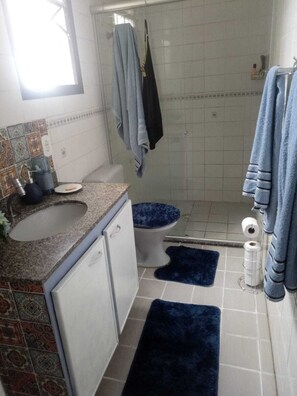 Shower, toilet paper