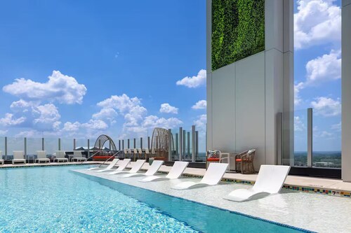 Wyndham Vacation Resort Downtown ATL walking distance to MercedesBenz Stadium