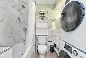 Towels, soap, shampoo, toilet paper