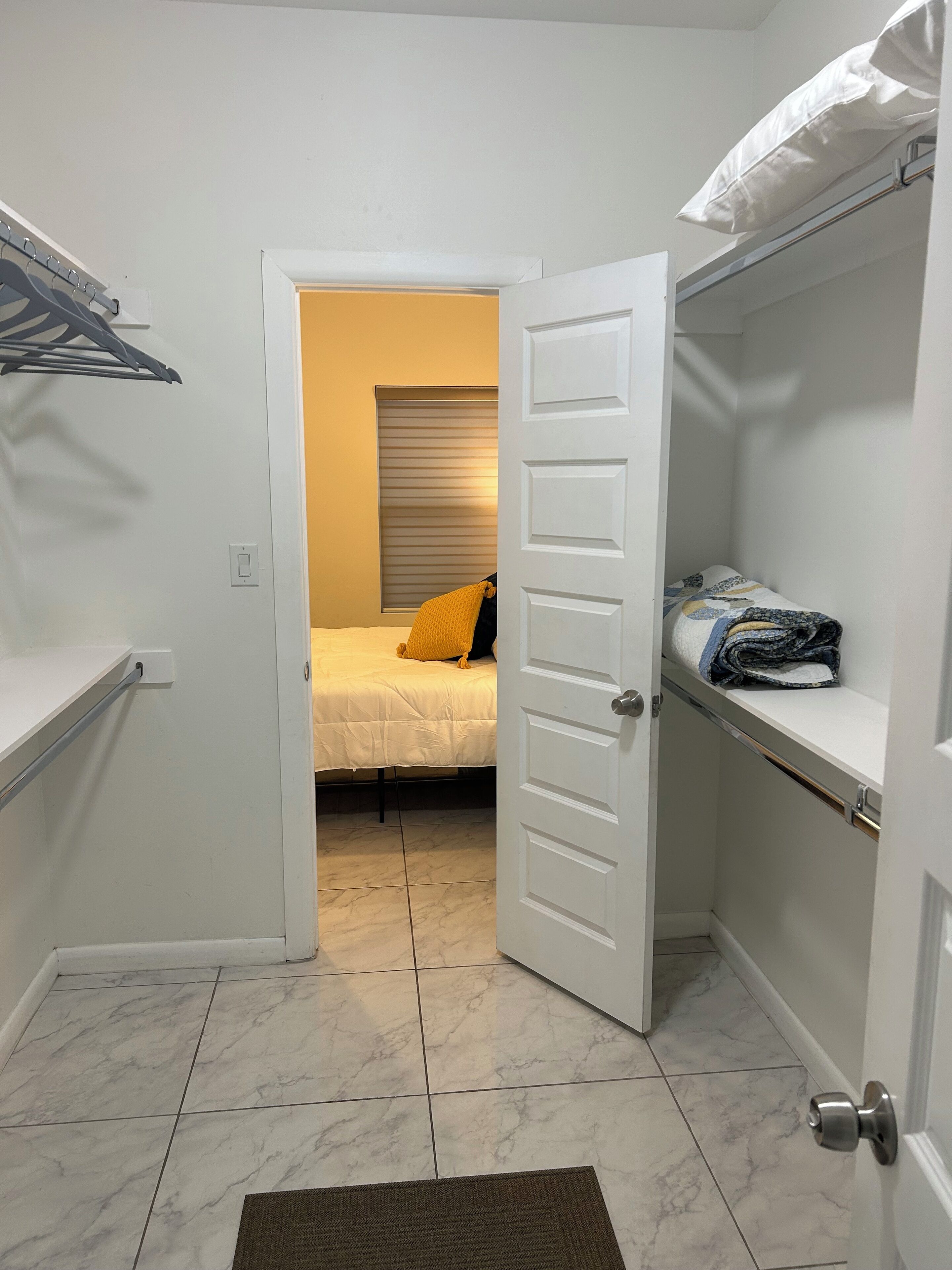 3 dormitorios, tabla de planchar con plancha, wifi y ropa de cama