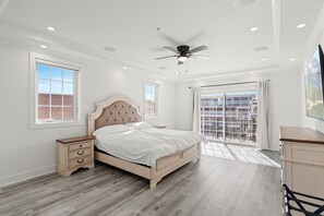 5 bedrooms, desk, iron/ironing board, WiFi - Unlimited Ocean Views 5 BR 5 Bath  Beach Block (Seaside Heights)