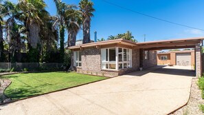 Exterior - Sandscape Rye Retreat (Rye)