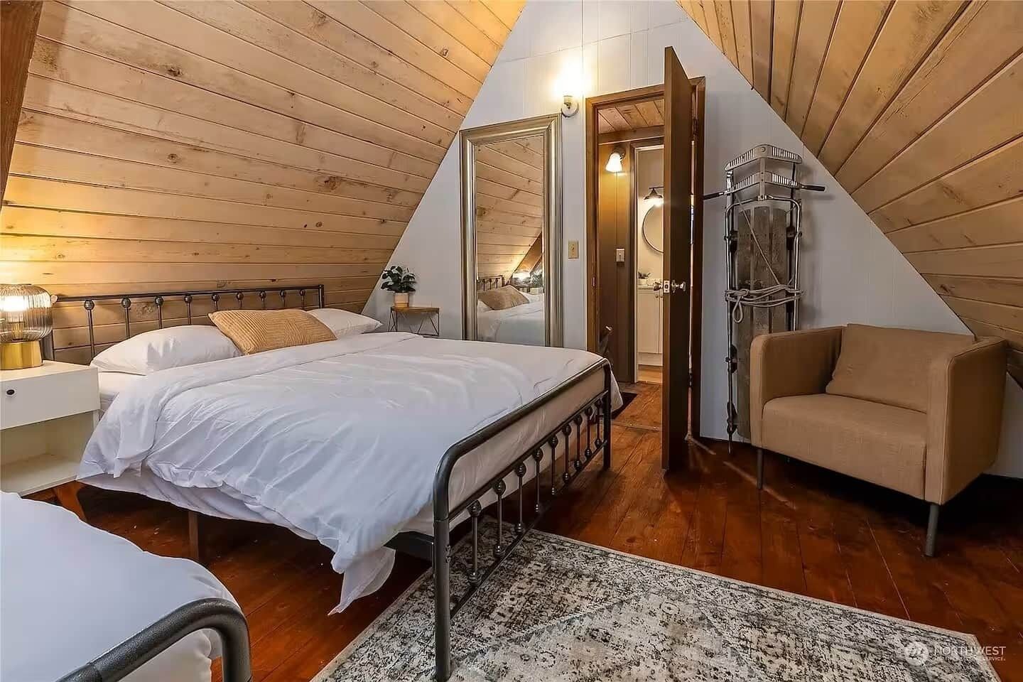 1 bedroom, travel crib, free WiFi, bed sheets