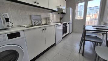 Fridge, microwave, oven, dishwasher