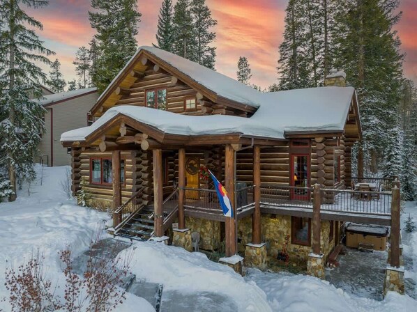 Exterior - Log Retreat | Walk to Ski Bus (Winter Park)