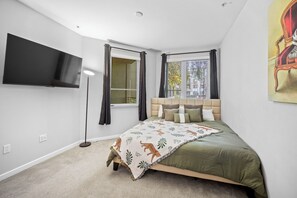 1 bedroom, iron/ironing board, WiFi, bed sheets