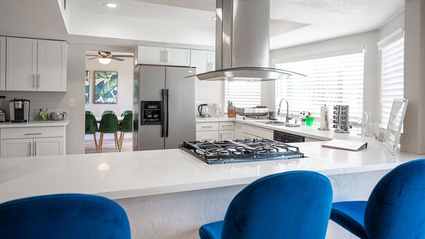 Unclassified image, 1 of 53, button - Vegas Luxe- 6BR & 3 BT pool/spa/bbq/golf<10min to Strip, Airport, Stadium & More (Las Vegas)