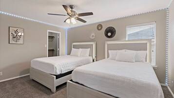 4 bedrooms, iron/ironing board, WiFi, bed sheets