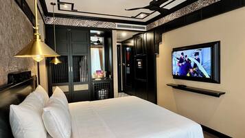 In-room safe, blackout drapes, soundproofing, iron/ironing board