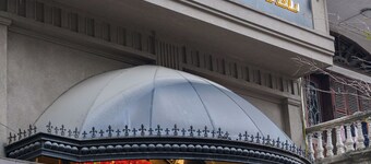 Bay Luxury Beijing Hotel