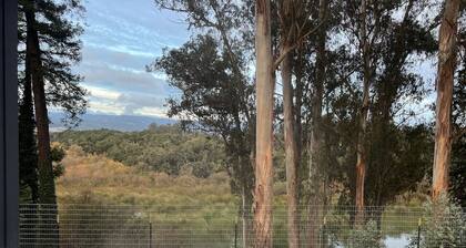 Hidden Lake House With Hot Tub & Views