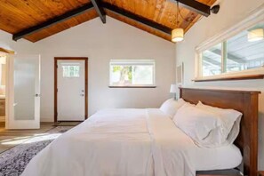 2 chambres, bureau, fer et planche à repasser, Wi-Fi gratuit