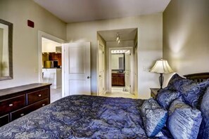 2 slaapkamers, een strijkplank/strijkijzer, wifi, beddengoed