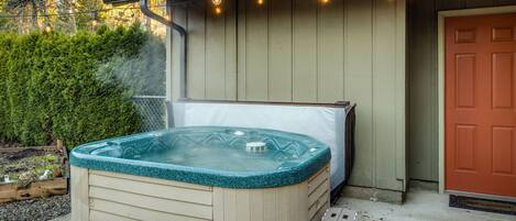 Tina de hidromasaje al aire libre