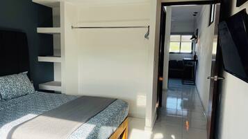 1 bedroom, free WiFi, bed sheets