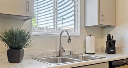 Very Quiet-2 BR w/KING-Full Kitchen-6 Min to Kadlec. Hanford/PNNL 6 miles
