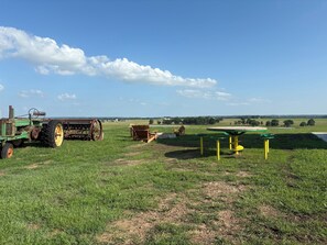 تناول الطعام بالخارج