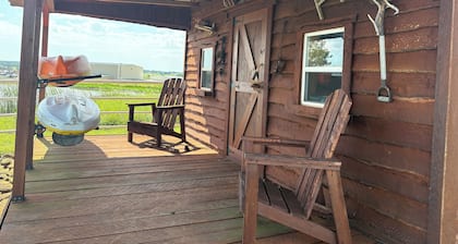 Harvest Hill Silo - Home on Route 66, 5 acre Fishing Pond