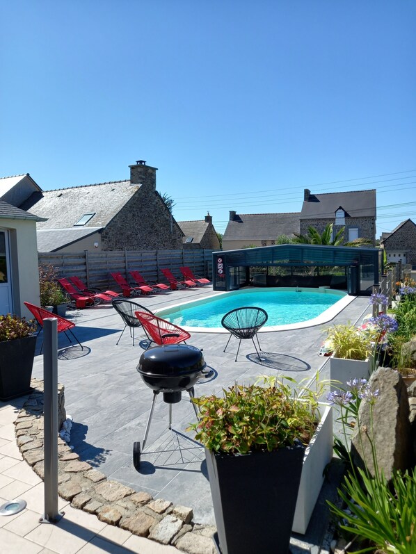 Indoor pool, outdoor pool