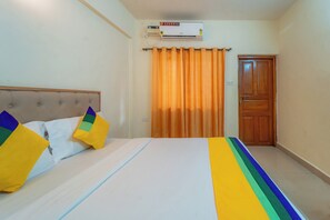 Standard Room | Individually furnished, desk, blackout drapes, iron/ironing board