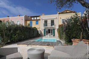 Exterior - Maison de pêcheur with private pool and mooring close to the beach (PORT GRIMAUD)