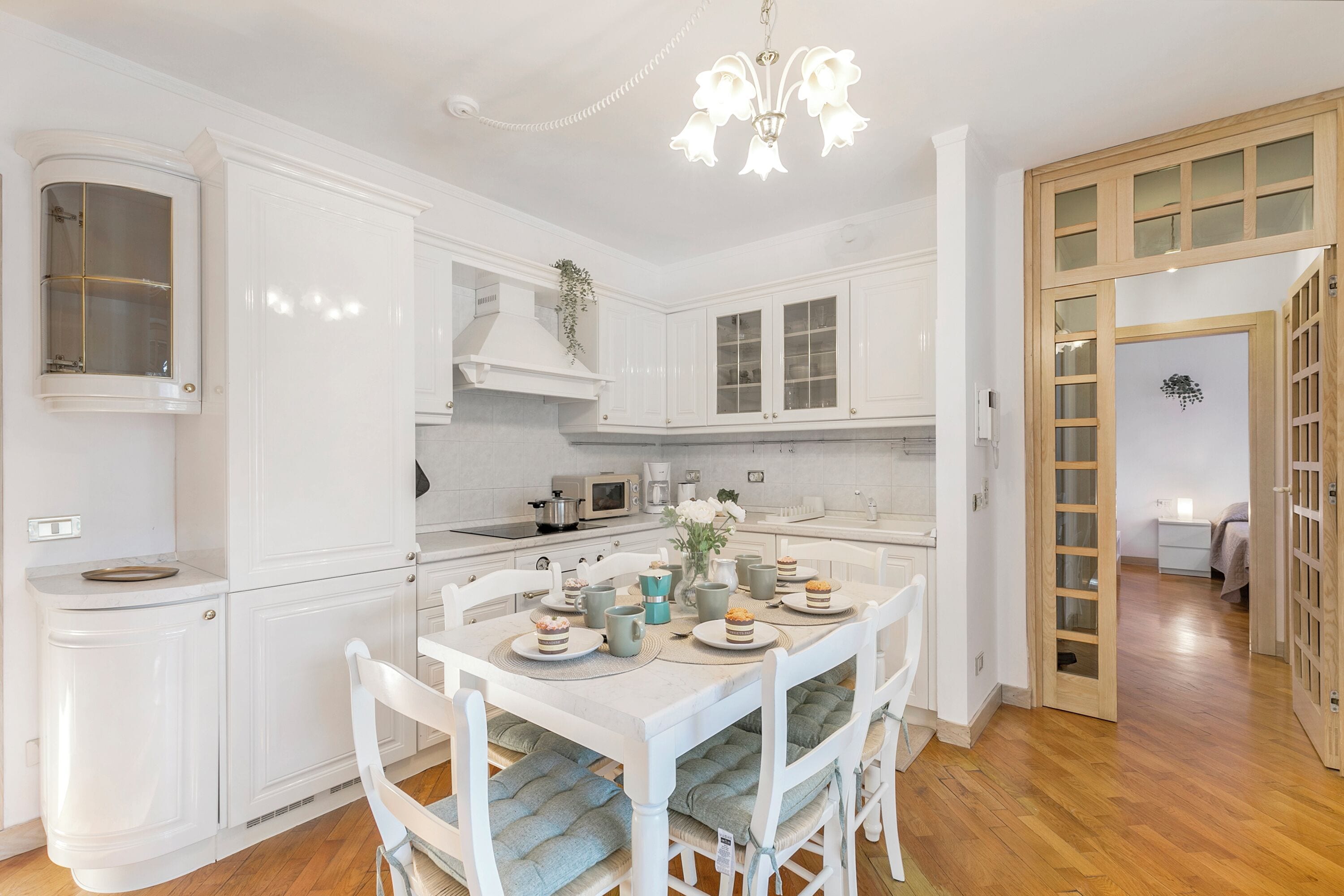 Appartement familial, plusieurs chambres (Riva's Garden Home) | Restauration
