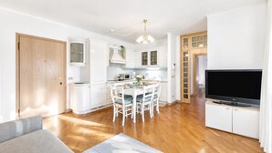 Family Apartment, 2 Bedrooms, Microwave (Riva's Garden Home) | Living area - Riva's Garden Home (Riva del Garda)