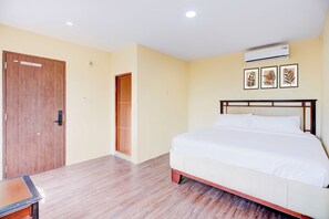 Free WiFi, bed sheets - Collection O Nagoya Near Nagoya Hill Mall Formerly Sedago Inn (Batam)