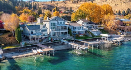 Lake Chelan Minneapolis Beach Waterfront w/ dock!