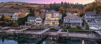 Lake Chelan Minneapolis Beach Waterfront w/ dock!