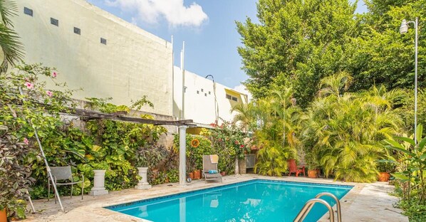 Outdoor pool - Delightful Family Retreat With Pool (Mérida)