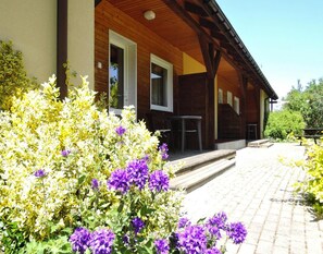 Classic House, 3 Bedrooms | Exterior - Holiday Home in Kolczewo for 5 Persons (gmina Wolin)