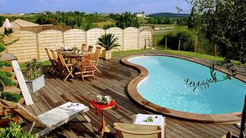 Classic House, 4 Bedrooms | Pool | Indoor pool, outdoor pool