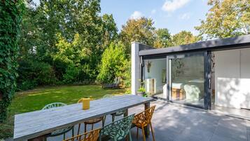 Bungalow Deluxe, 2 phòng ngủ | Ban công