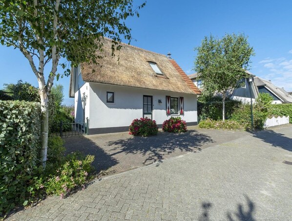 Exterior - Business Class Apartment by Belvilla (Callantsoog)