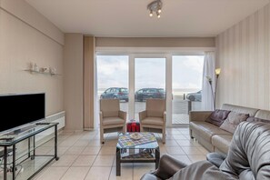 Apartment | Living area - Apartment in Blankenberge Near Seafront (Blankenberge)