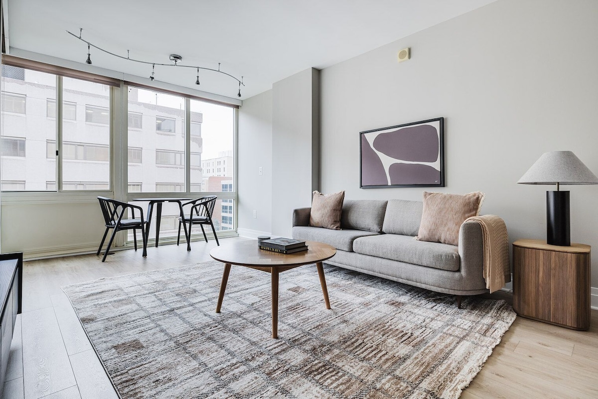 Blueground | Foggy Bottom, pool & gym, nr metro