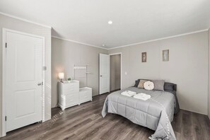 2 Schlafzimmer, Bügeleisen/Bügelbrett, kostenloses WLAN, Bettwäsche