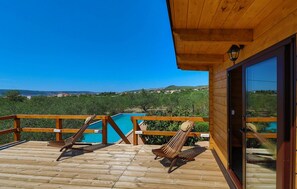 House (Four Bedroom Holiday Home with Sauna ) | Pool